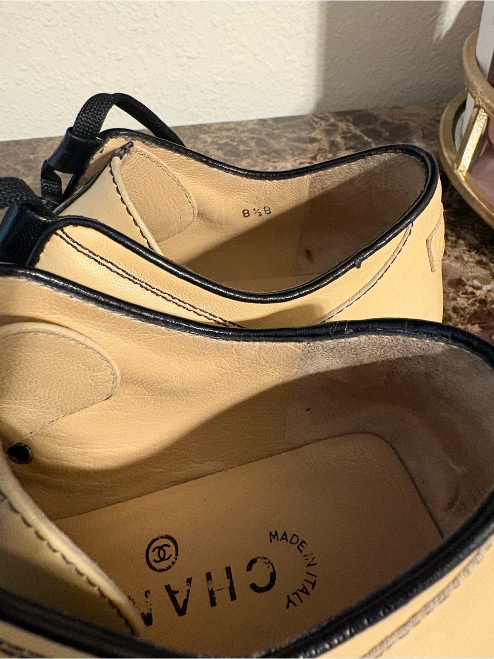 CHANEL Two-Tone Beige and Black Lace-Up Square-Toe sneakers. Authentic - Picture 3 of 6